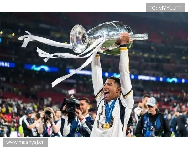 贝林厄姆与齐达内中场统治力风格对比分析