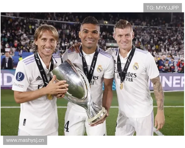 卡马文加 vs 莫德里奇：中场经验差距如何体现